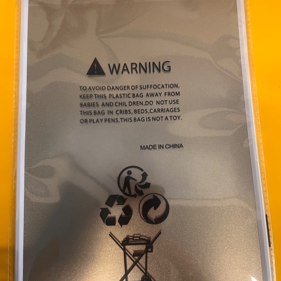 "In A World Where You Can Be Anything, Bee Kind" Tin Sign - Picture 6 of 10